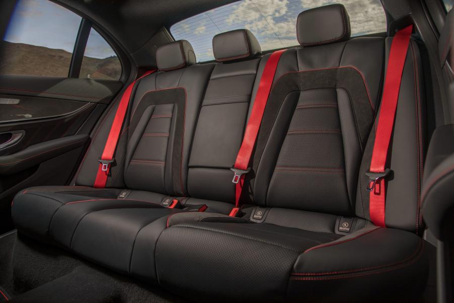 Интерьер Mercedes-AMG E43 4Matic 2016 года  (NA) (фото 26 из 30)